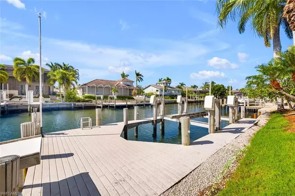 Marco Island, FL 34145,1220 Ember CT