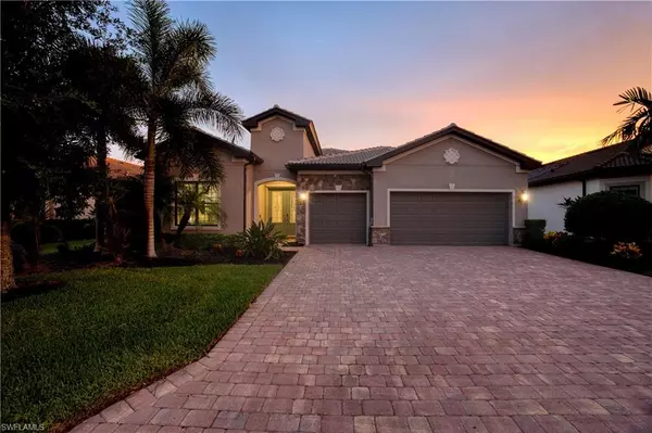 7716 Winding Cypress DR, Naples, FL 34114