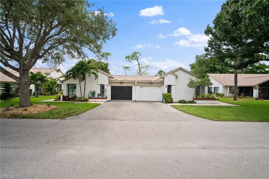 1825 Pine Glade CIR, Fort Myers, FL 33907