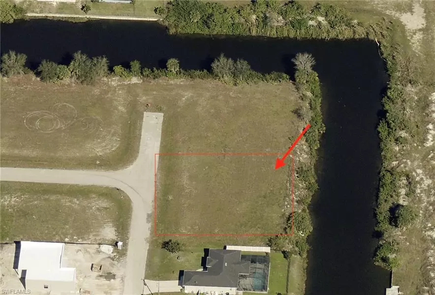 2301 NE 10th PL, Cape Coral, FL 33909