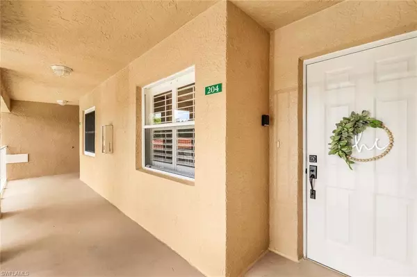 Naples, FL 34119,6660 Huntington Lakes CIR #204