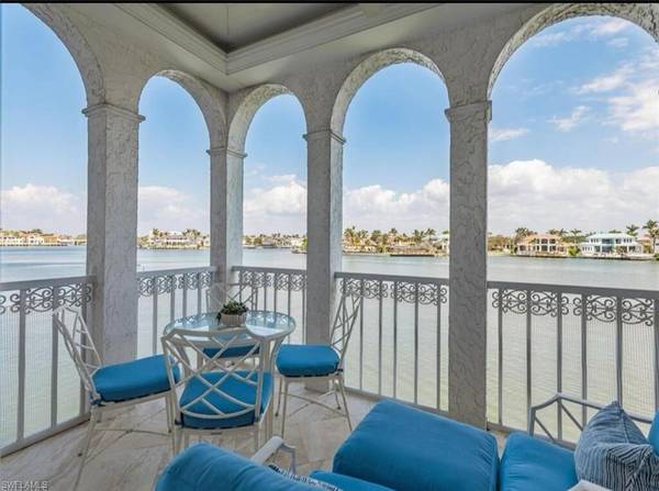 4000 Gulf Shore BLVD N #900, Naples, FL 34103