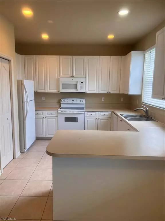 Fort Myers, FL 33913,11230 Lakeland CIR