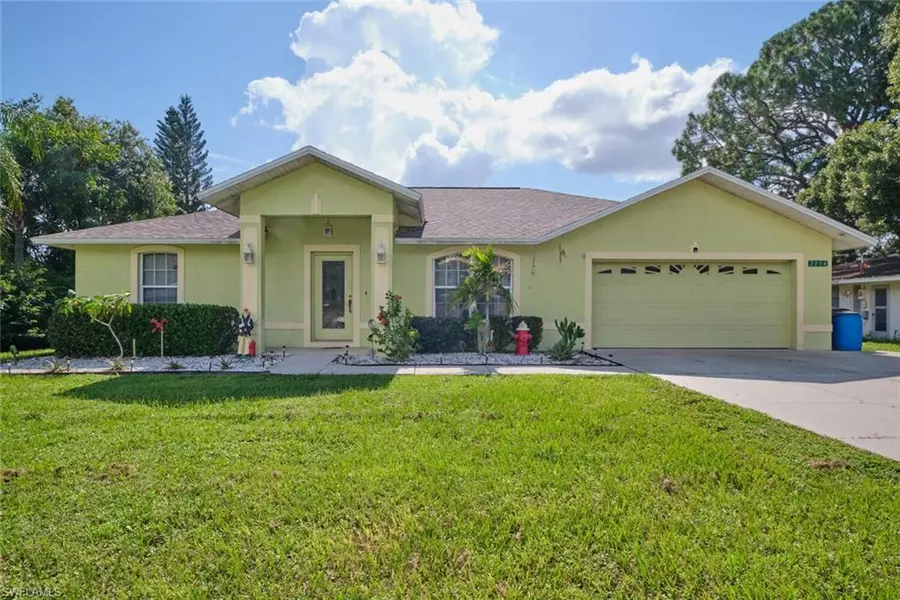 2254 Davis BLVD, Fort Myers, FL 33905