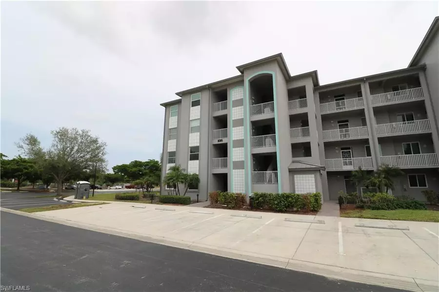 16585 Lake Circle DR #121, Fort Myers, FL 33908