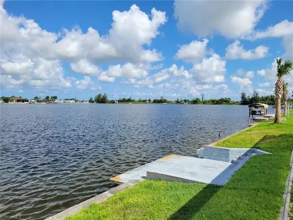 Cape Coral, FL 33991,830 SW Santa Barbara PL