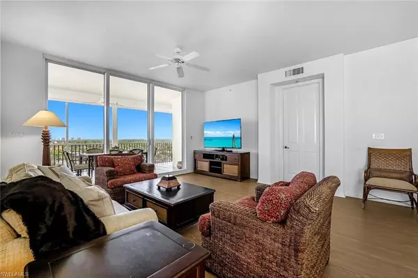 410 Flagship DR #1101, Naples, FL 34108