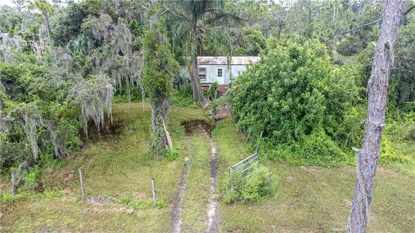 1275 Pine AVE, Labelle, FL 33935