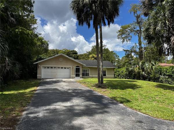 241 8th ST SE, Naples, FL 34117