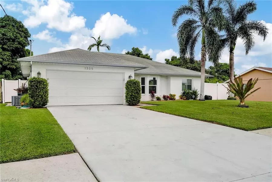 1305 Granada BLVD, Naples, FL 34103