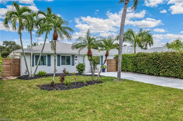 791 94th AVE N, Naples, FL 34108