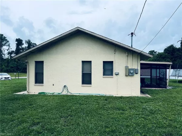 Lehigh Acres, FL 33972,2807 E 8th ST