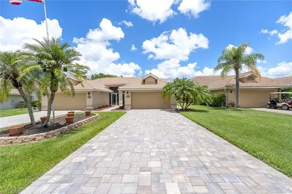 8582 Mustang DR, Naples, FL 34113