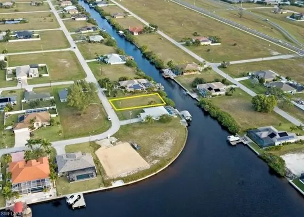 407 NW 33rd AVE, Cape Coral, FL 33993