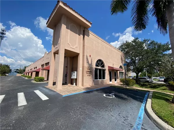 Naples, FL 34112,2383 Linwood AVE #301