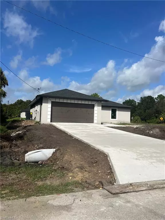 718 Bering AVE S, Lehigh Acres, FL 33974