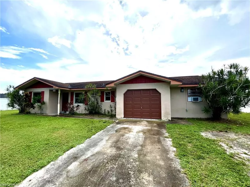 20 Palm BLVD, Lehigh Acres, FL 33936