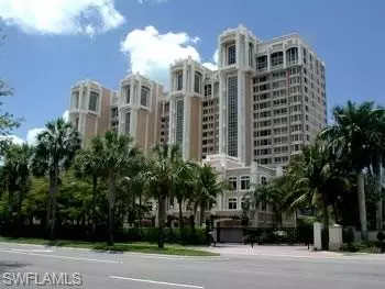 7117 Pelican Bay BLVD #1202, Naples, FL 34108