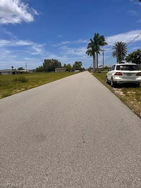 Cape Coral, FL 33993,212 NW 5th TER