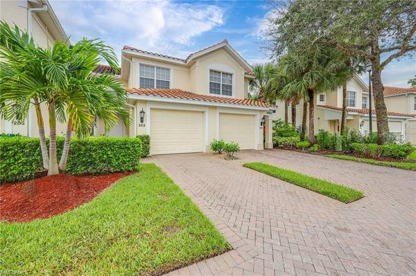 1445 Tiffany LN #202, Naples, FL 34105