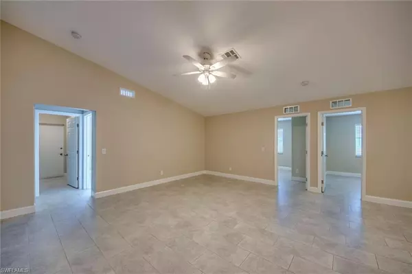 Cape Coral, FL 33914,4228-4230 Santa Barbara BLVD #4230