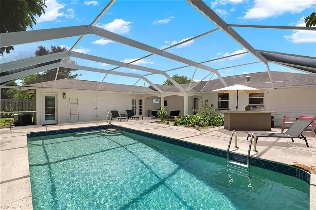 Naples, FL 34103,1109 N Alhambra CIR