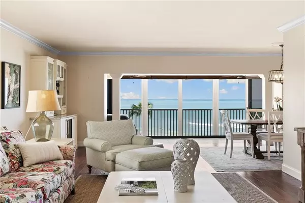 Naples, FL 34103,3401 Gulf Shore BLVD N #303