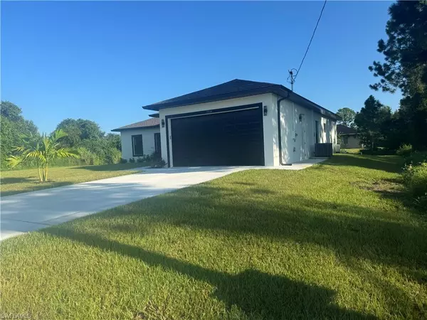 Lehigh Acres, FL 33971,3504 2nd ST W