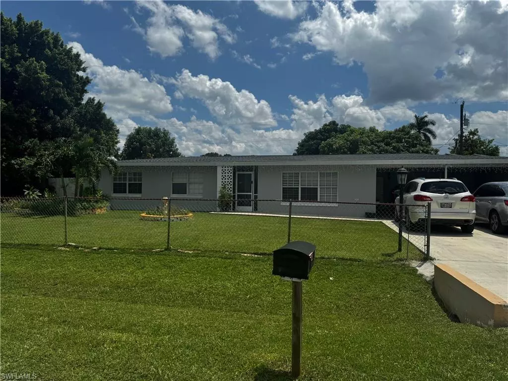 Lehigh Acres, FL 33936,300 Oregon RD W