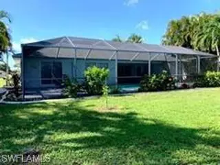 Cape Coral, FL 33990,121 SE 21st ST