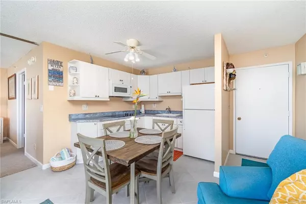 Fort Myers Beach, FL 33931,7300 Estero BLVD #1004