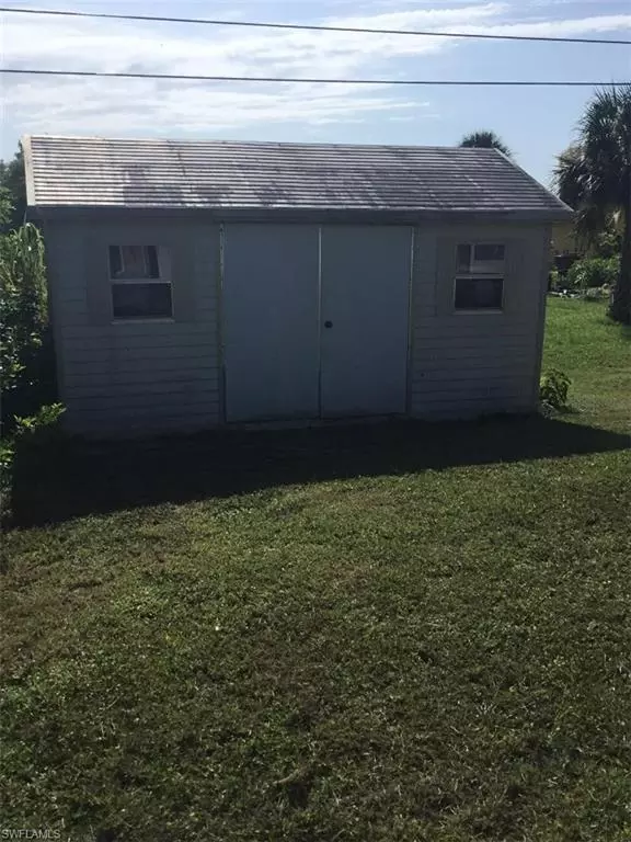 Lehigh Acres, FL 33936,222 CONNECTICUT RD