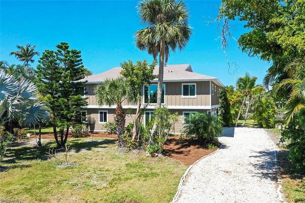 673 E Rocks DR, Sanibel, FL 33957