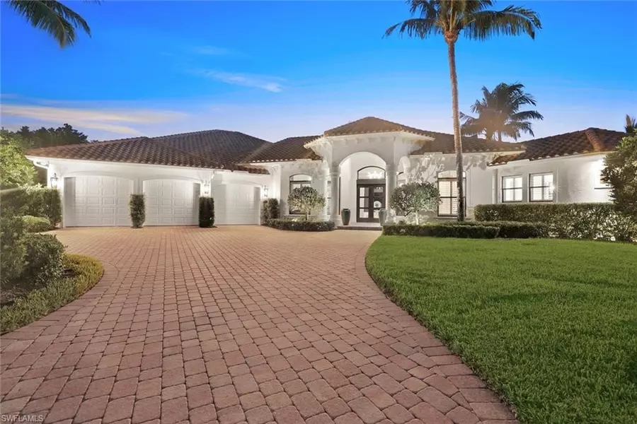 7722 Trent CT, Naples, FL 34113