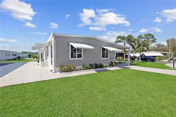 North Fort Myers, FL 33917,519 Pine Tree CT