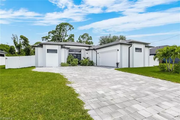 302 NW 1st ST, Cape Coral, FL 33993