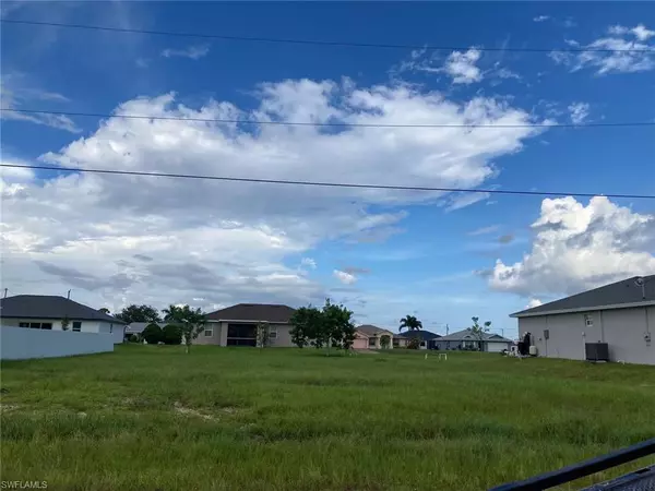 316 NW 17th PL, Cape Coral, FL 33993