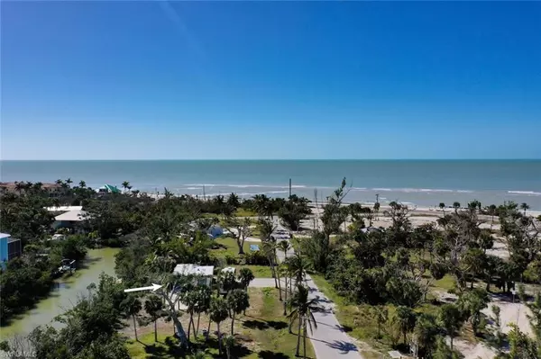 Sanibel, FL 33957,2490 Coconut DR