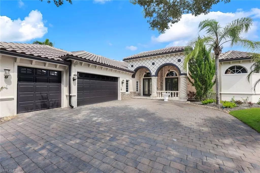 Naples, FL 34109,4000 Treadwater CT