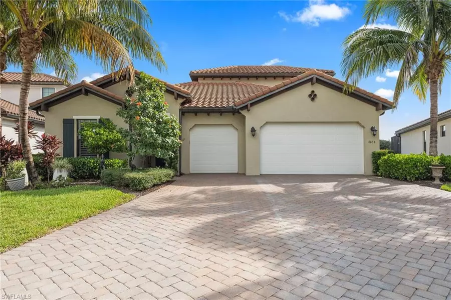 4656 Abaca CIR, Naples, FL 34119