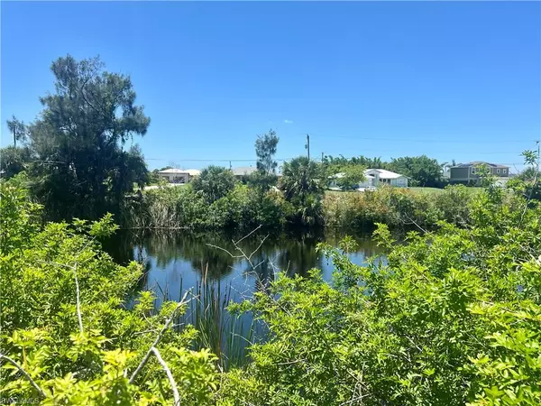 2106 NW 6th PL, Cape Coral, FL 33993