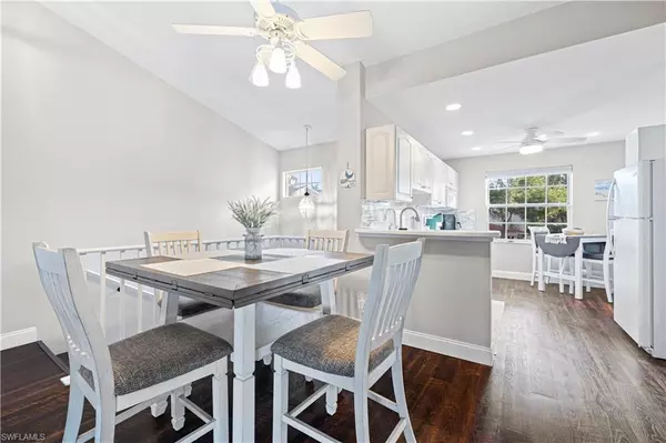 Naples, FL 34104,541 Windsor SQ #9-201