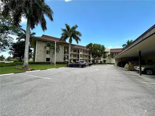 Naples, FL 34113,413 Augusta BLVD #306