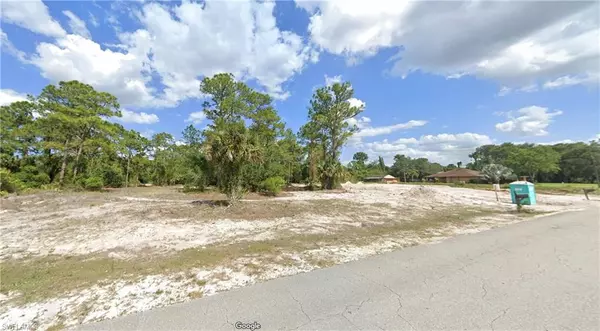 Lehigh Acres, FL 33936,402 McArthur AVE