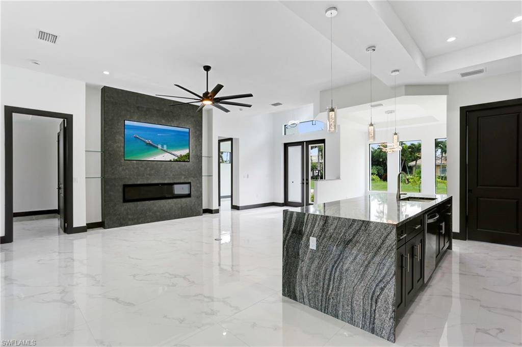 Cape Coral, FL 33914,4828 SW 23rd AVE