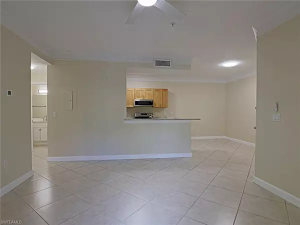 Fort Myers, FL 33913,11520 Villa Grand #1007