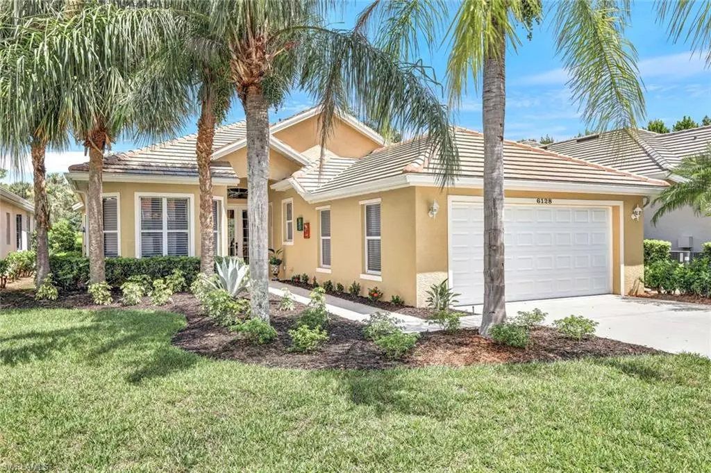 Naples, FL 34110,6128 Manchester PL