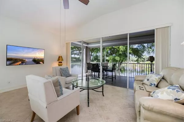 Naples, FL 34109,7092 Timberland CIR #201