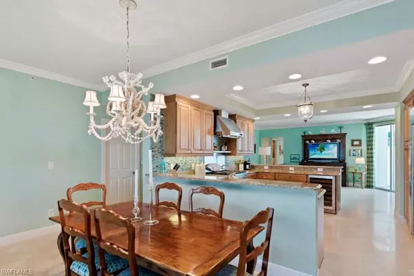 Naples, FL 34110,275 Indies WAY #805