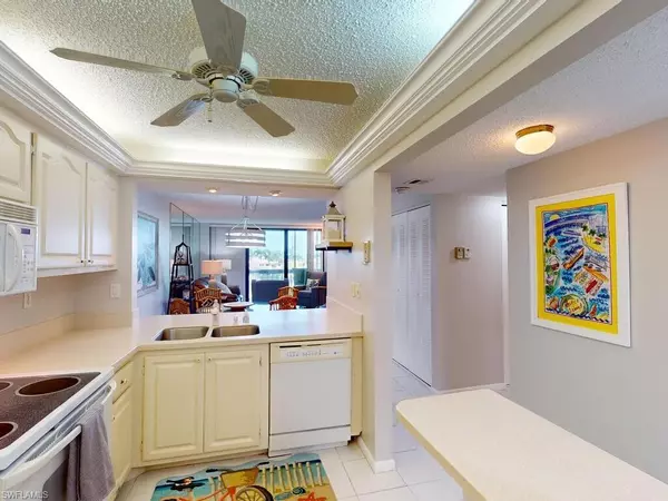 Marco Island, FL 34145,601 Seaview CT #C403